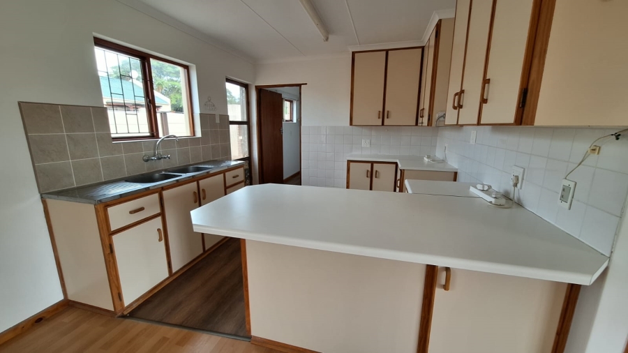 3 Bedroom Property for Sale in Stilbaai Wes Western Cape